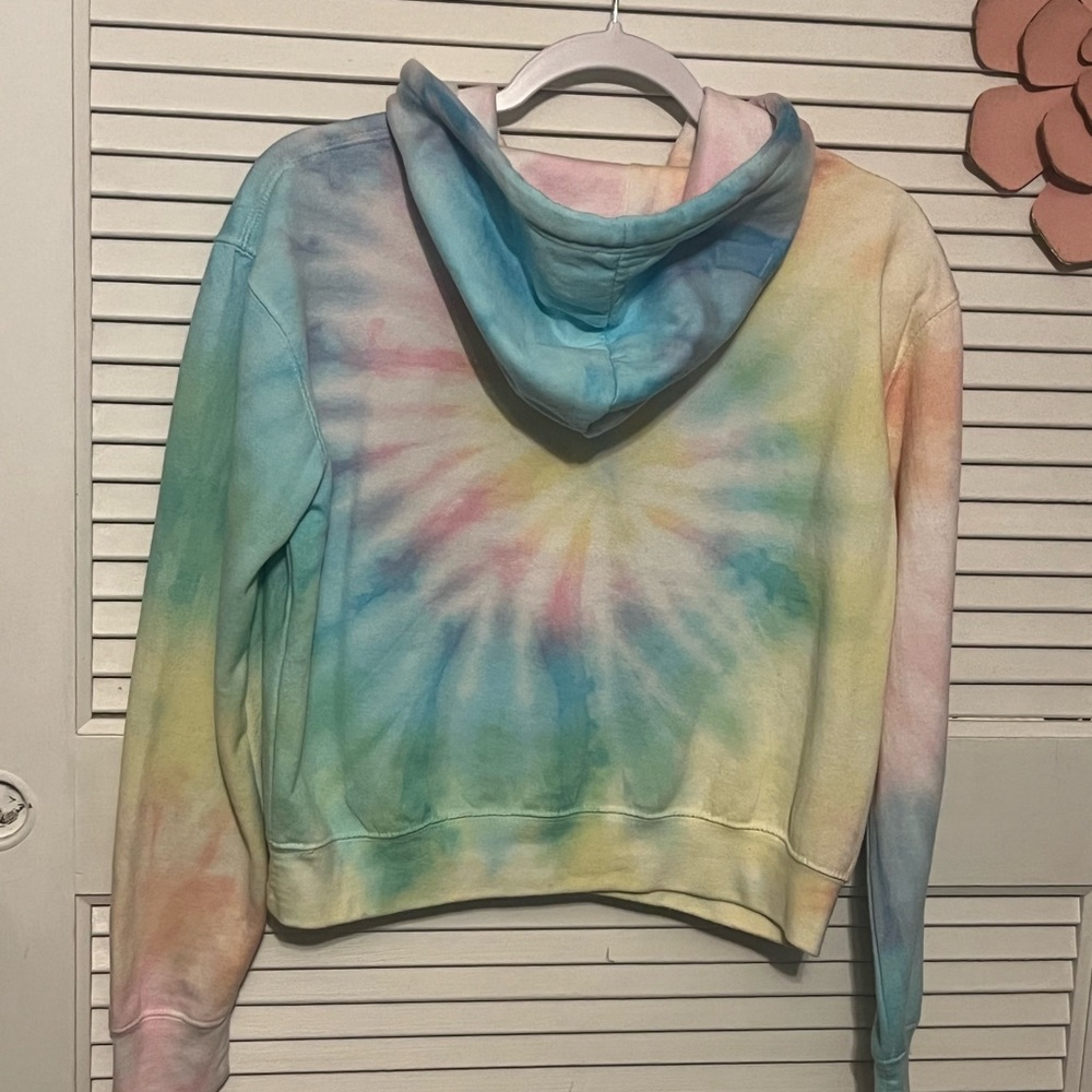 Vibrant Tie-Dye Women's cropped Hoodie - Picture 2 of 5